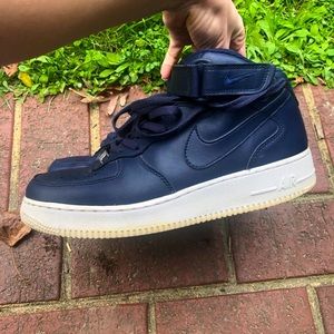 Mens nike Air Force one mid. Dark navy blue/ white